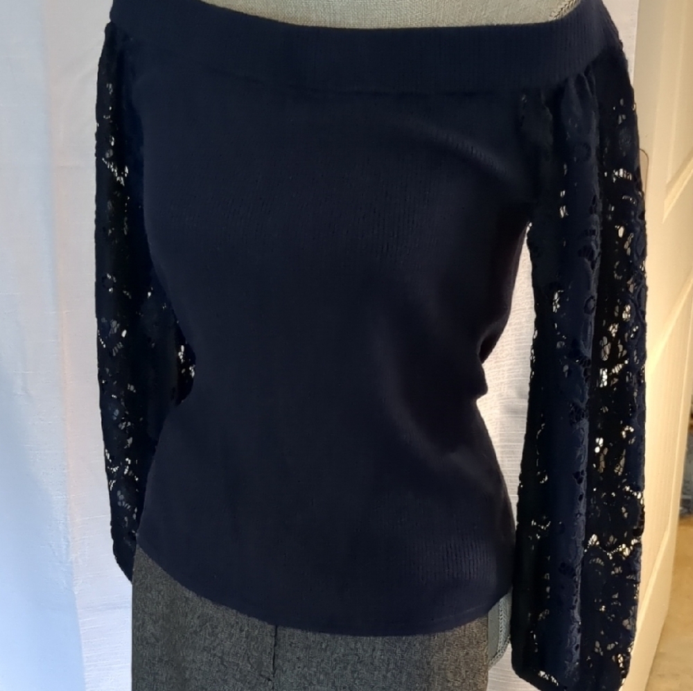 Elegant Navy Off-Shoulder Sweater with Lace Sleeves